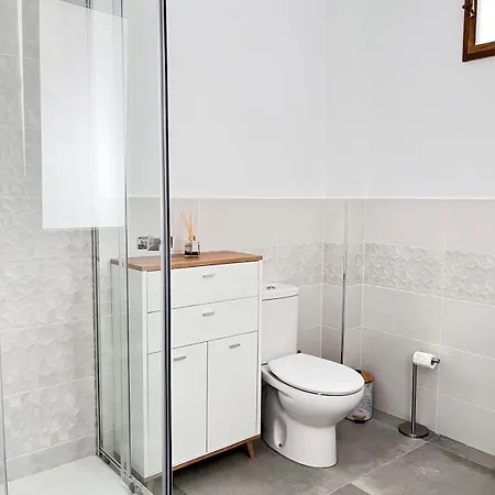 Eneas I , Ii Appartamento A Pontenova