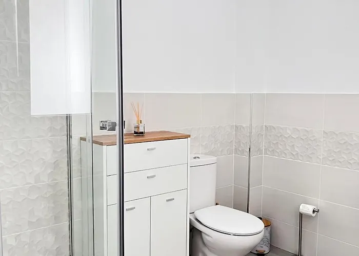 Eneas I , Ii Lejlighed A Pontenova